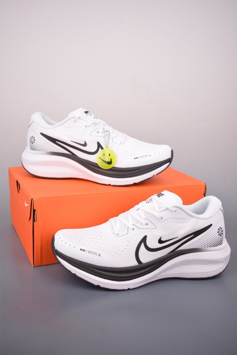 Nike Air Zoom Alphafly view