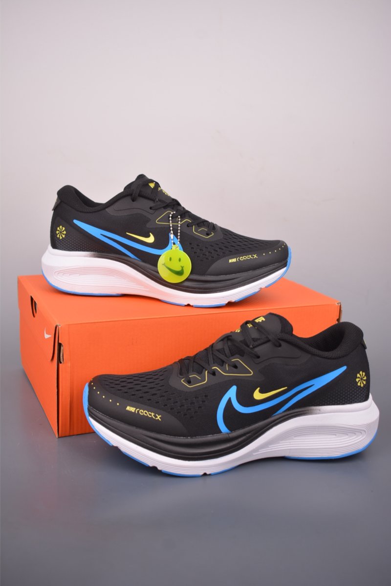 Nike Air Zoom Alphafly view