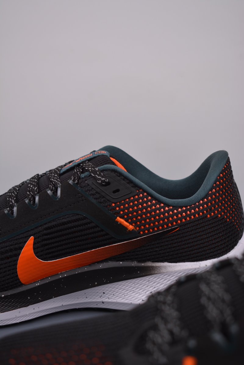 Nike Air Zoom Pegasus 40 view