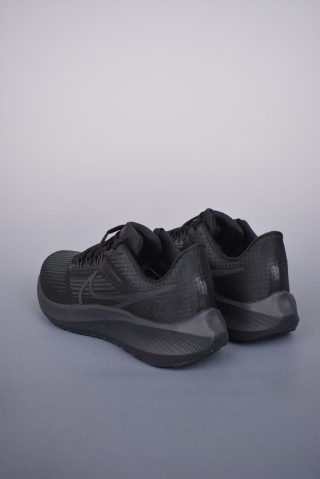 Nike Air Zoom Pegasus 39 view 2