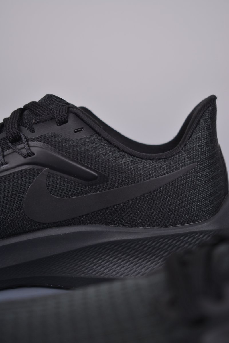 Nike Air Zoom Pegasus 39 view