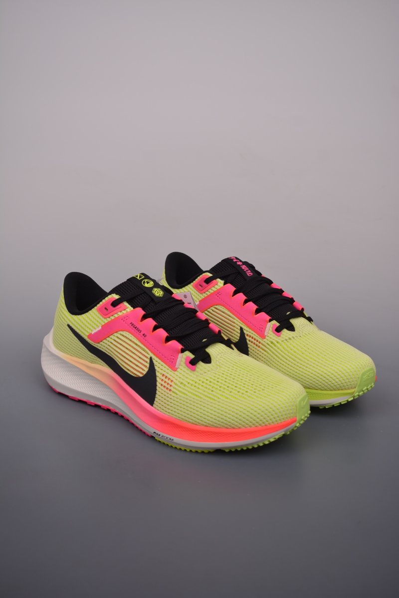 Nike Air Zoom Pegasus 40 view