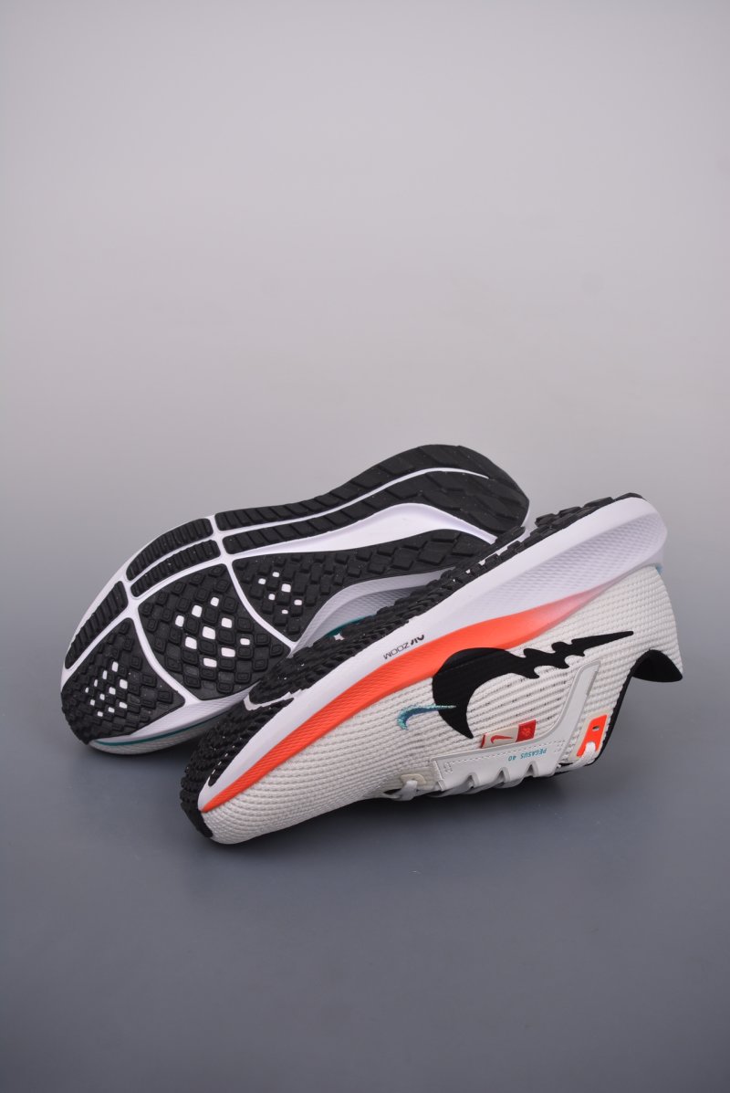 Nike Air Zoom Pegasus 40 view