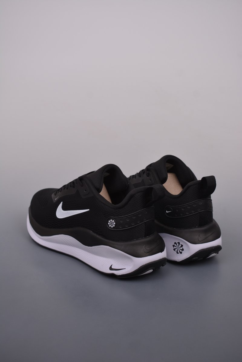Nike Air React Infinity Run 5 view