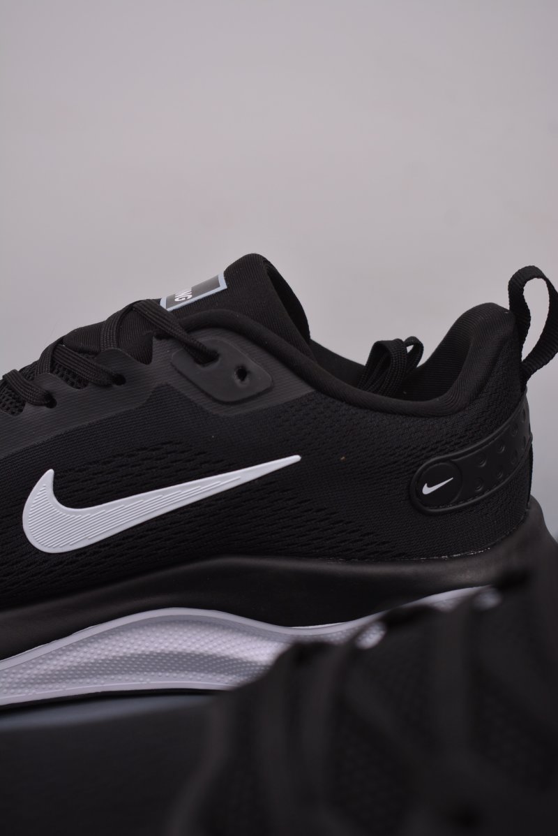 Nike Air React Infinity Run 5 view