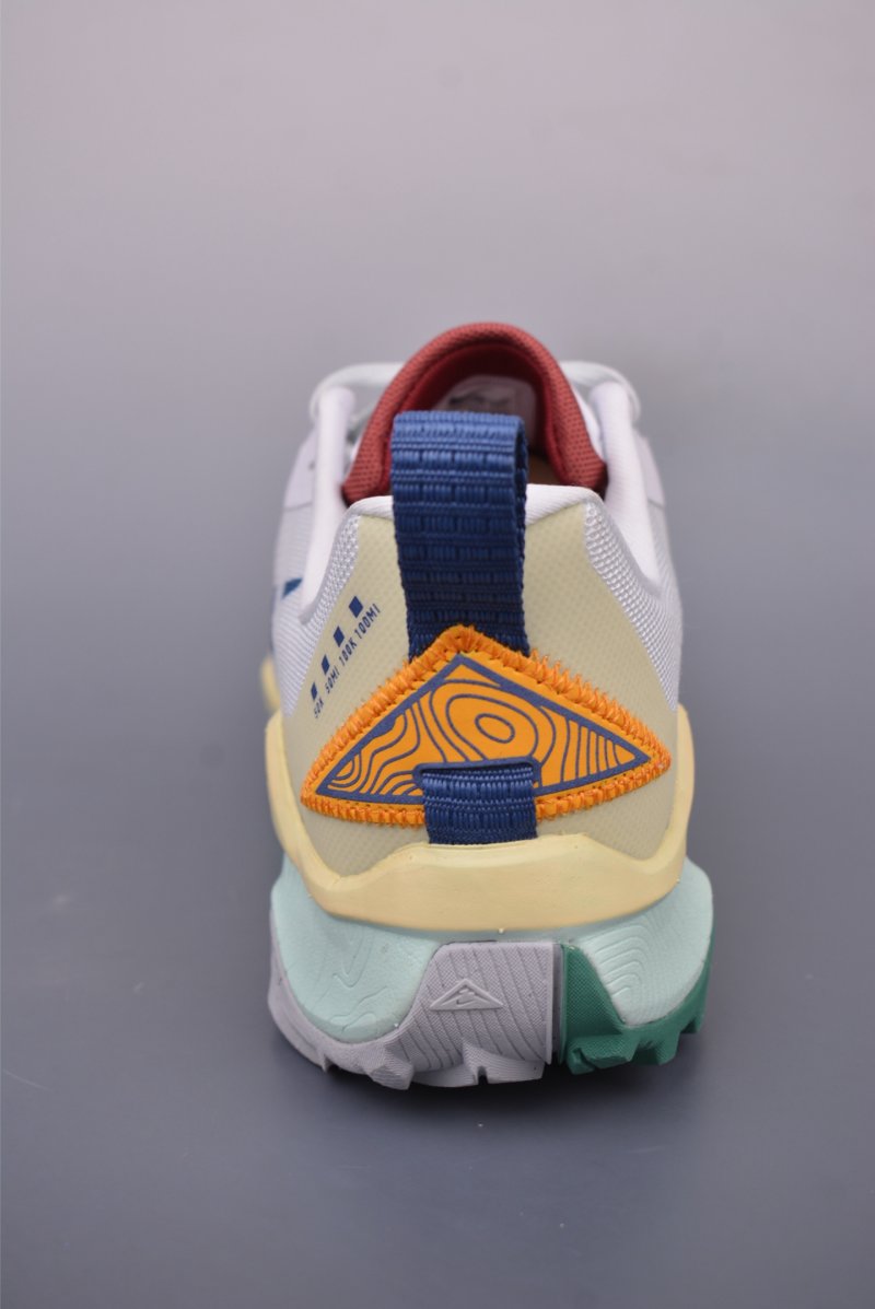 Nike Air React Terra Kiger 9 view