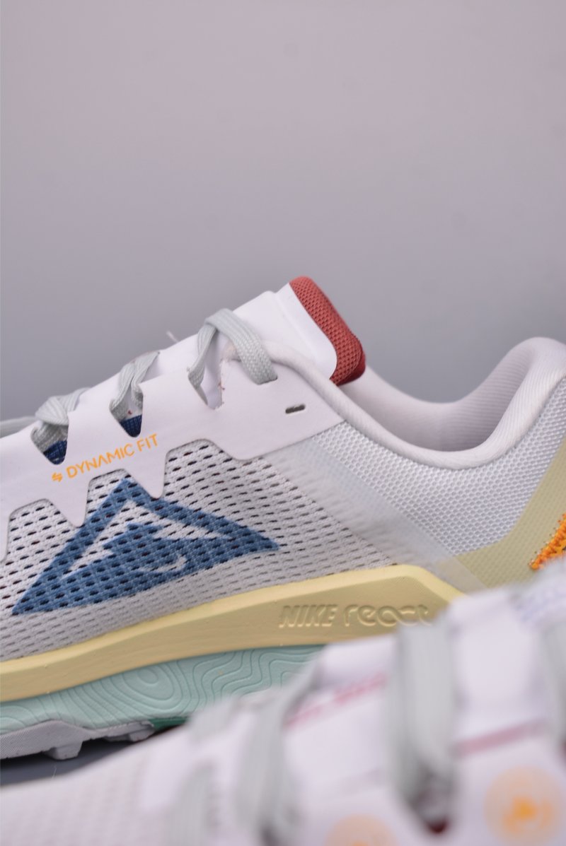 Nike Air React Terra Kiger 9 view