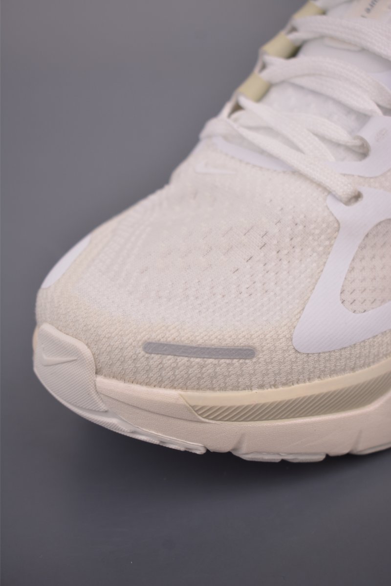 Nike Air Structure Plus Zoom view
