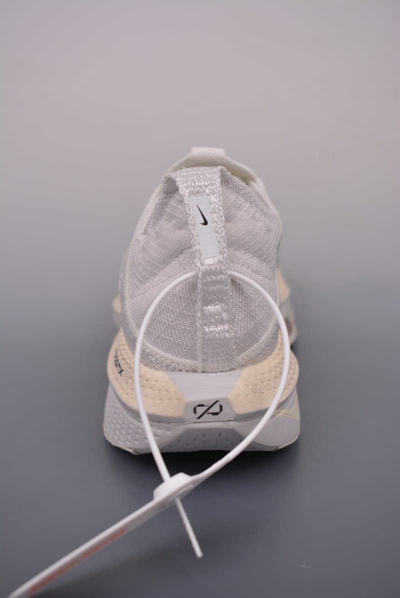 Nike Air Zoom Alphafly Next% 2 view