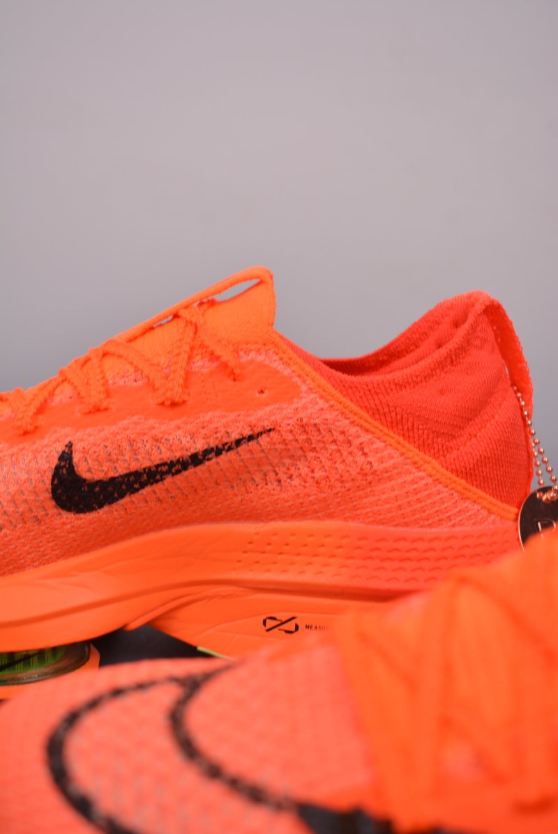 Nike Air Zoom Alphafly Next% 2 view