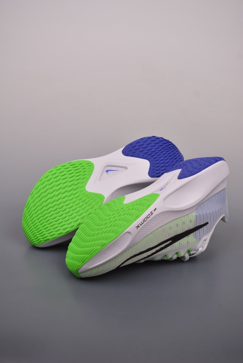 Nike Air Zoom Fly 5 view