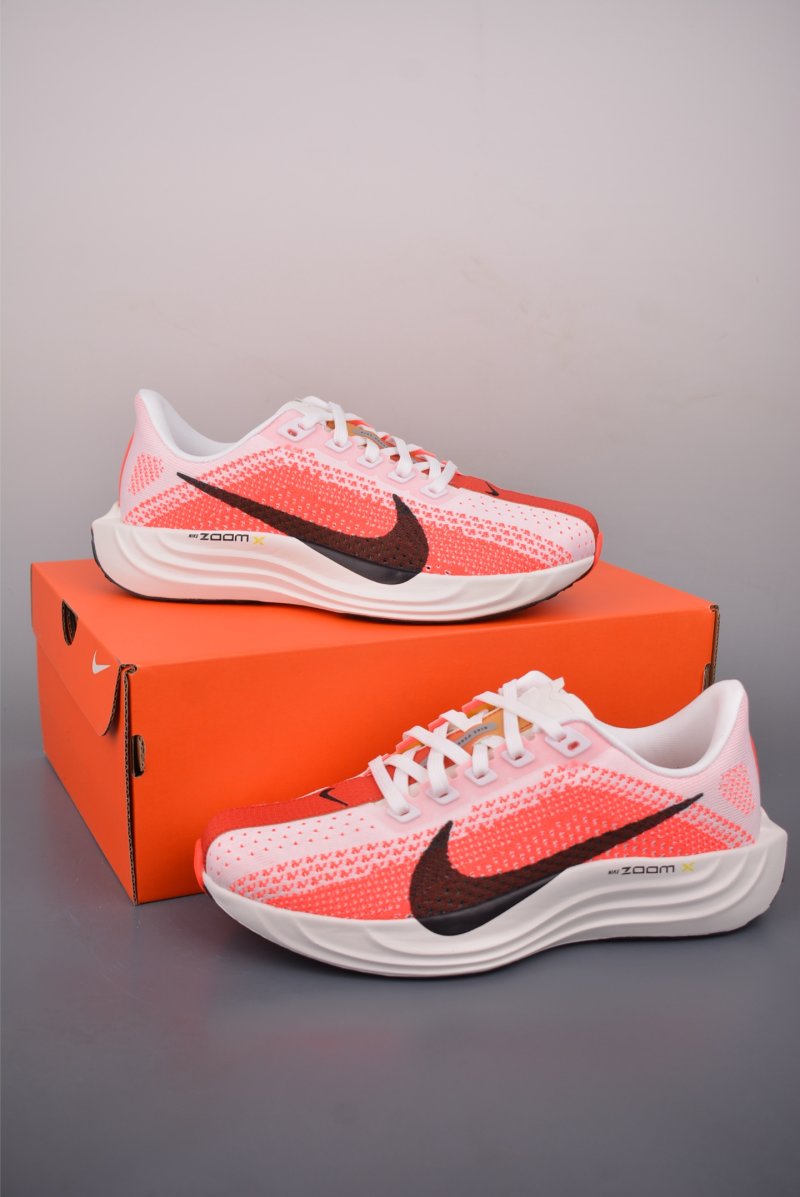 Nike Air Zoom Pegasus Plus view