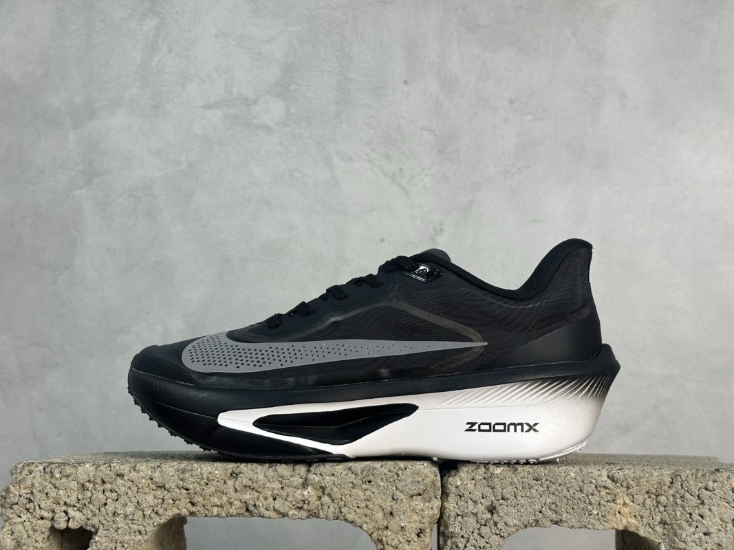 Nike Air Zoom Rival Fly 6