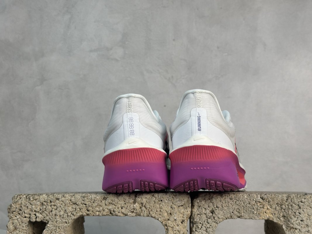Nike Air Zoom Rival Fly 6 view