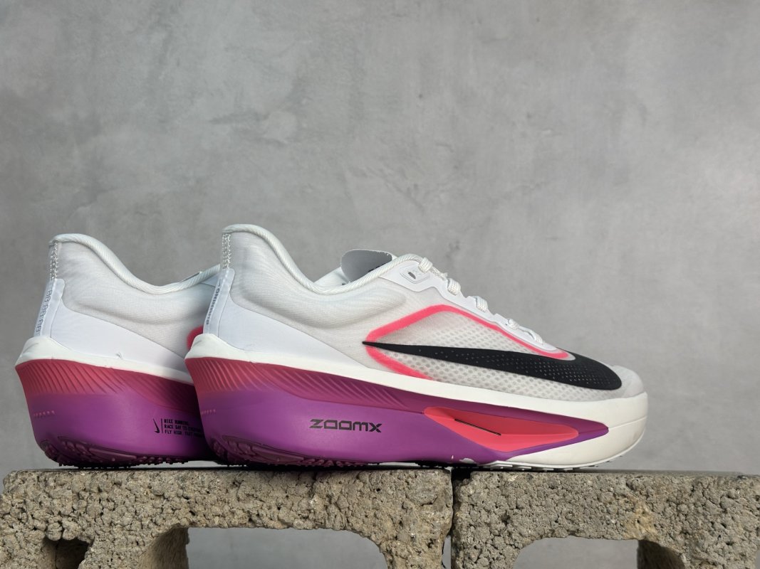 Nike Air Zoom Rival Fly 6 view