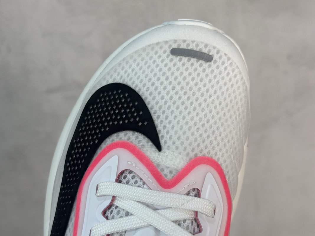 Nike Air Zoom Rival Fly 6 view