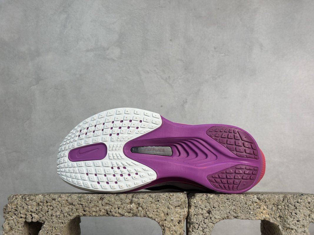 Nike Air Zoom Rival Fly 6 view