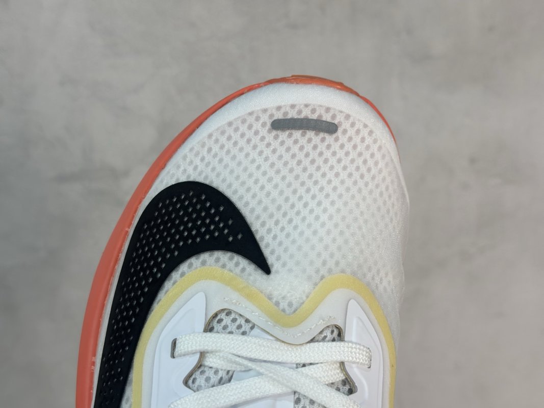 Nike Air Zoom Rival Fly 6 view