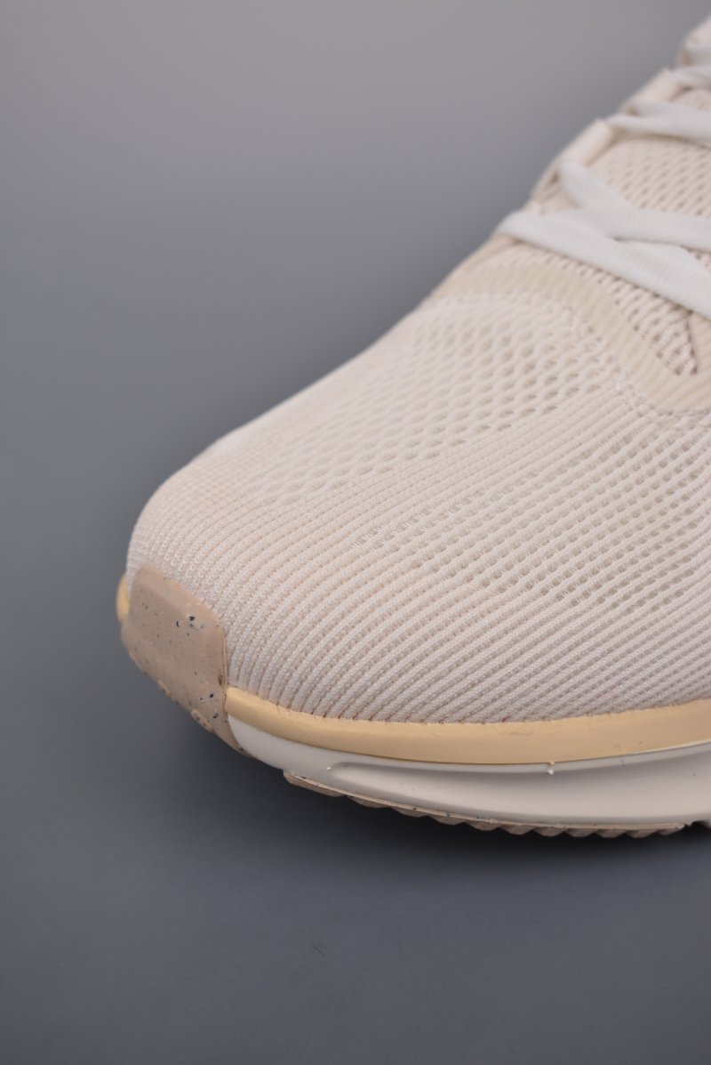 Nike Air Zoom Structure 25 view