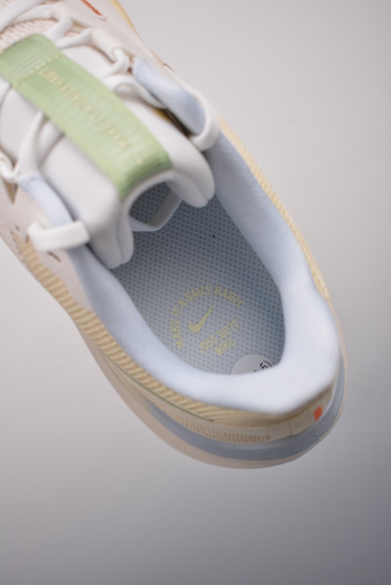 Nike Air Zoom Structure 25 view