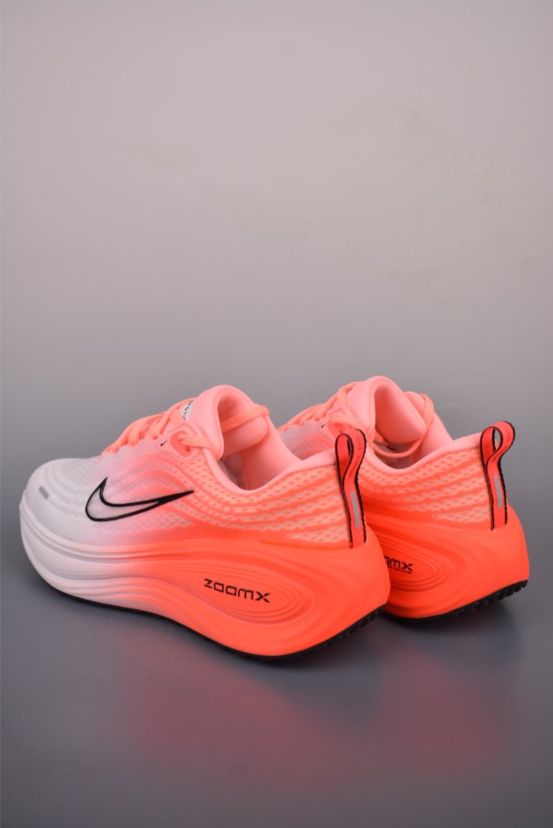 Nike Air Zoom Vomero Plus view