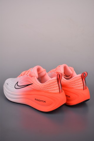 Nike Air Zoom Vomero Plus view 2