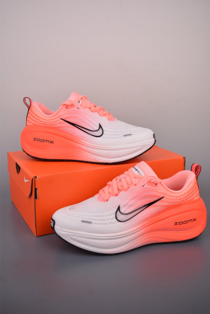 Nike Air Zoom Vomero Plus view