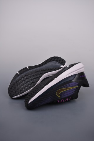 Nike Air Zoom Winflo 9 view 3