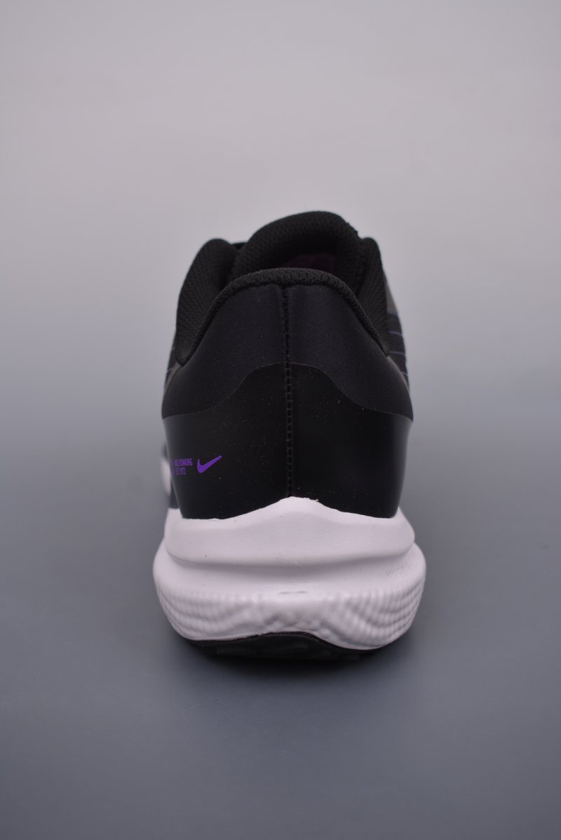 Nike Air Zoom Winflo 9 view