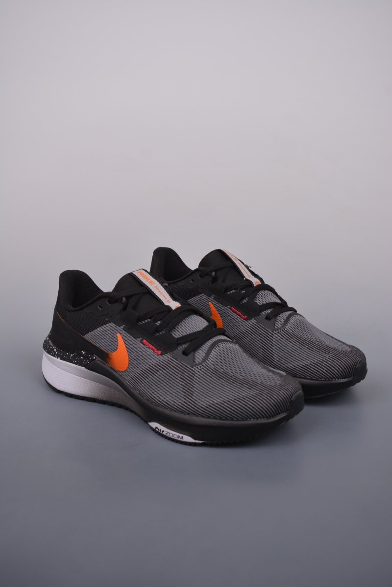Nike Air Zoom Winflo 25