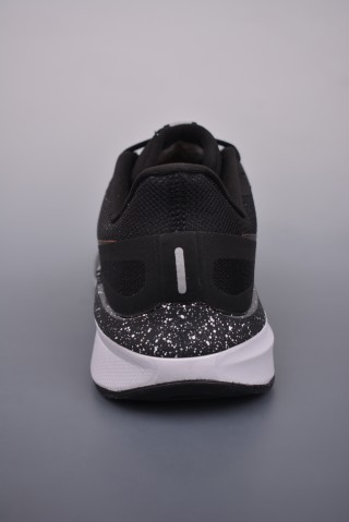 Nike Air Zoom Winflo 25 view 4
