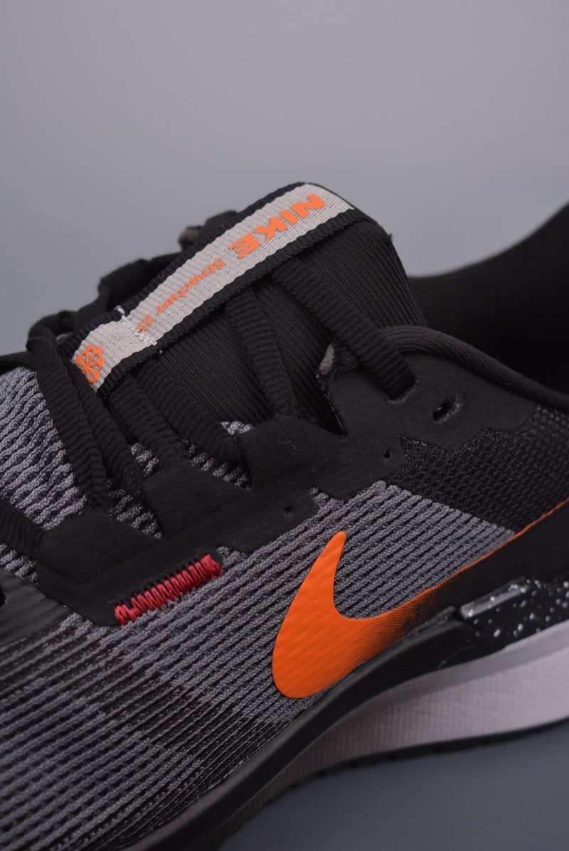 Nike Air Zoom Winflo 25 view