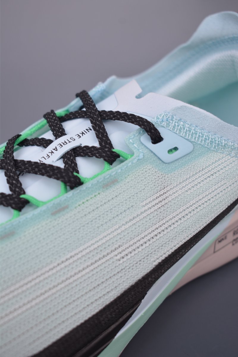 Nike Air Zoomx Streakfly 2 view