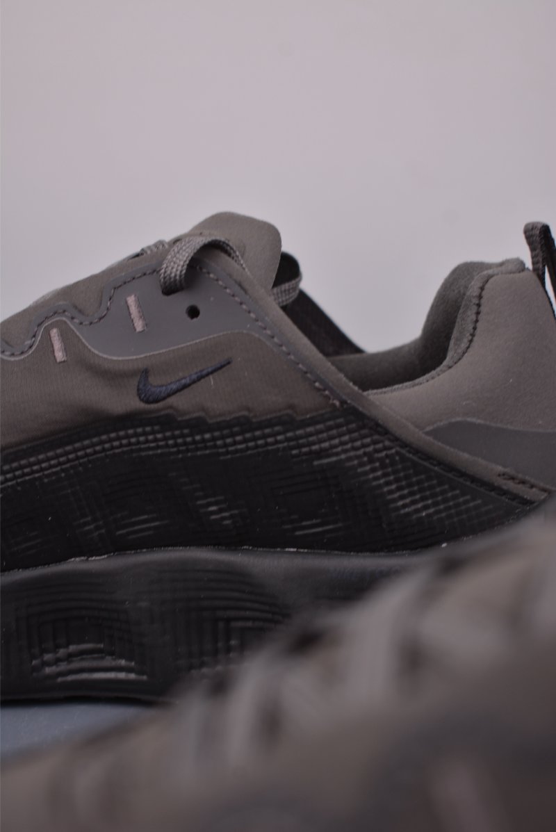 Nike Ava Rover Hs view