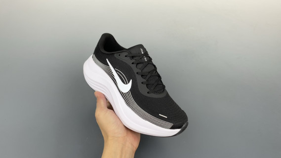Nike Journey Run view 1