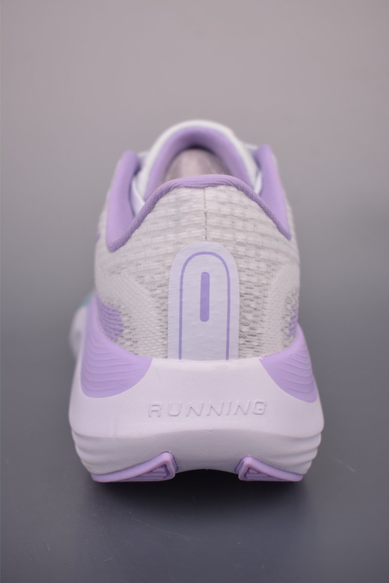 Nike Journey Run view