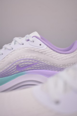 Nike Journey Run view 8