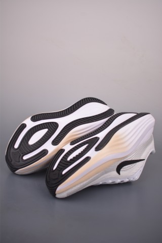 Nike Journey Run view 3