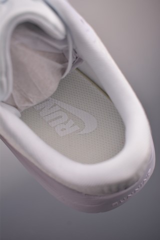Nike Journey Run view 9