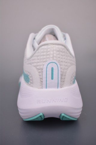 Nike Journey Run view 4
