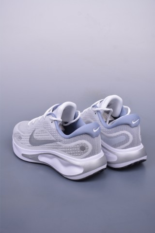Nike Journey Run 2024 view 2