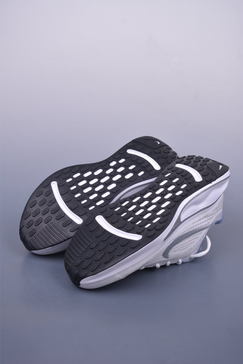 Nike Journey Run 2024 view