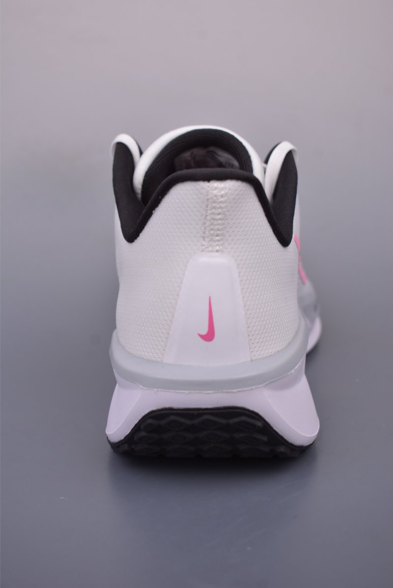 Nike Quest 6 view