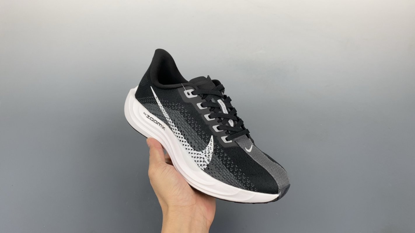Nike ReactX Pegasus Plus