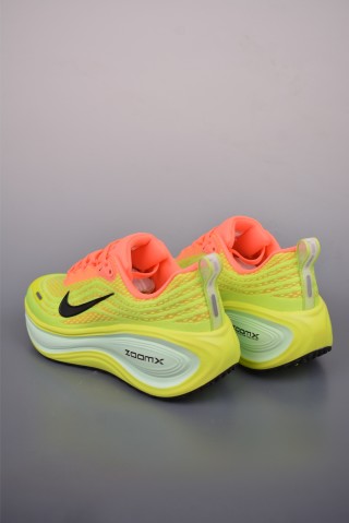 Nike ReactX Pegasus Plus view 2