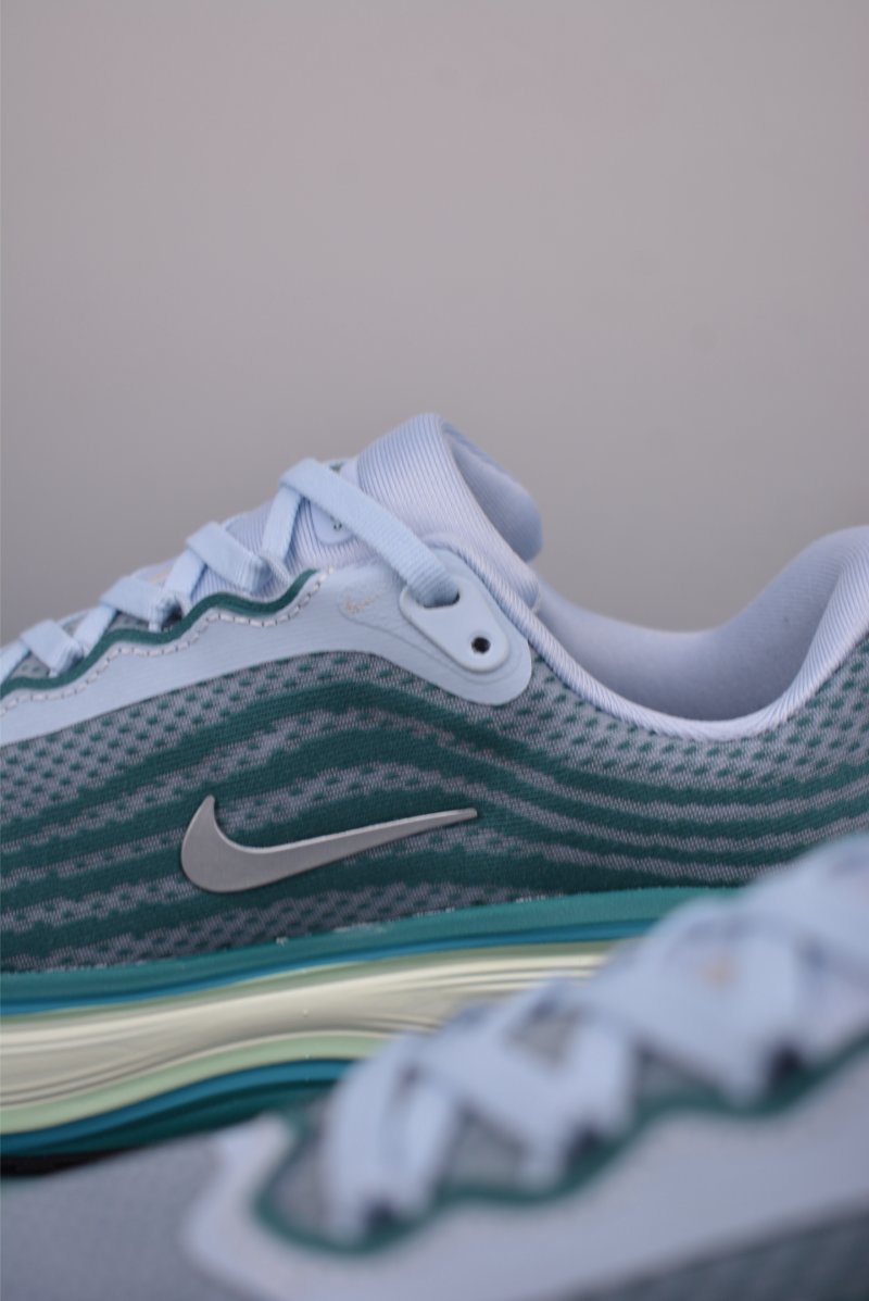 Nike ReactX Pegasus Plus view