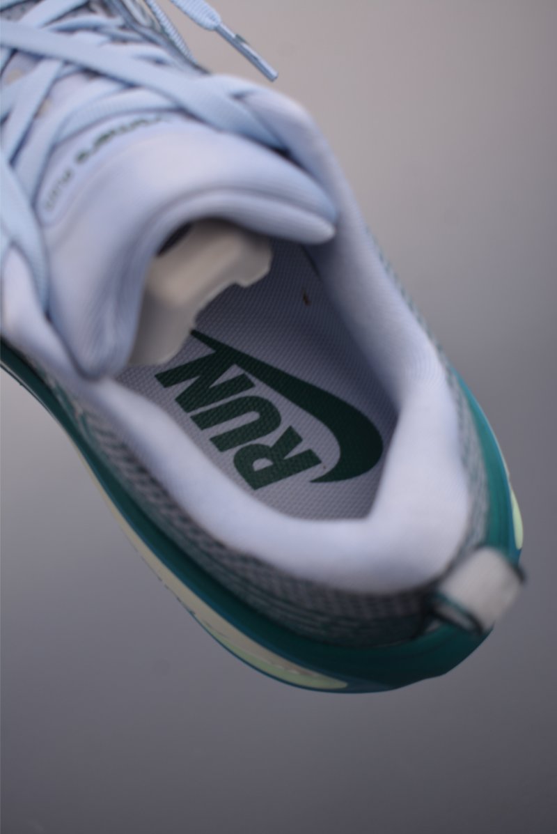 Nike ReactX Pegasus Plus view