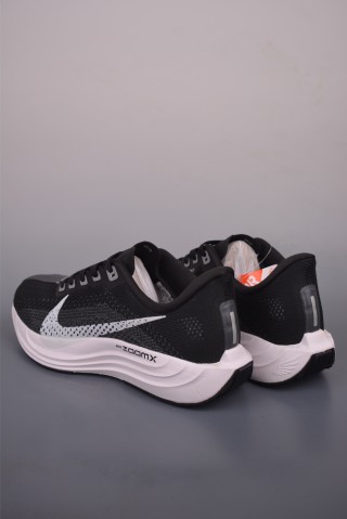 Nike ReactX Pegasus Plus view 29