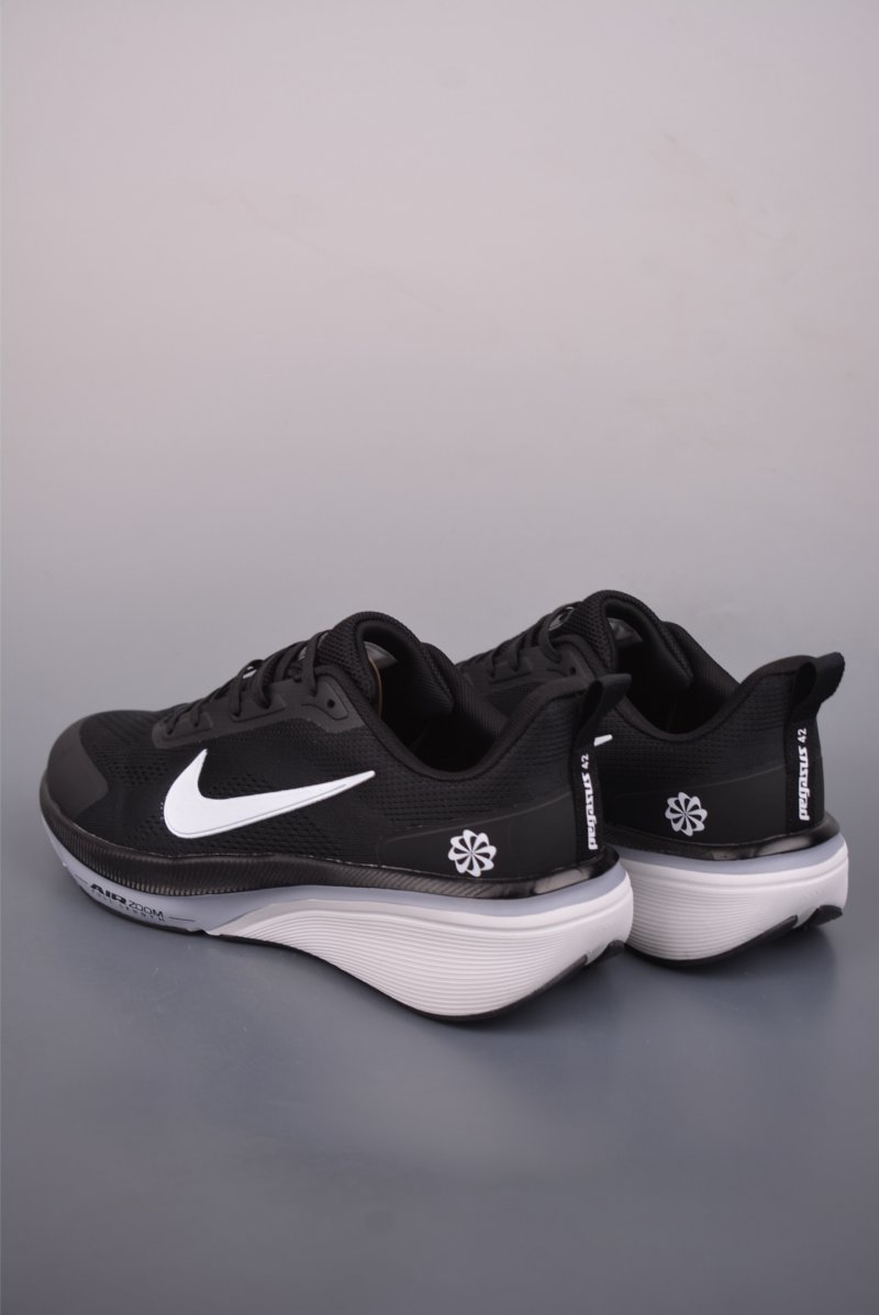Nike ReactX Pegasus 42 view
