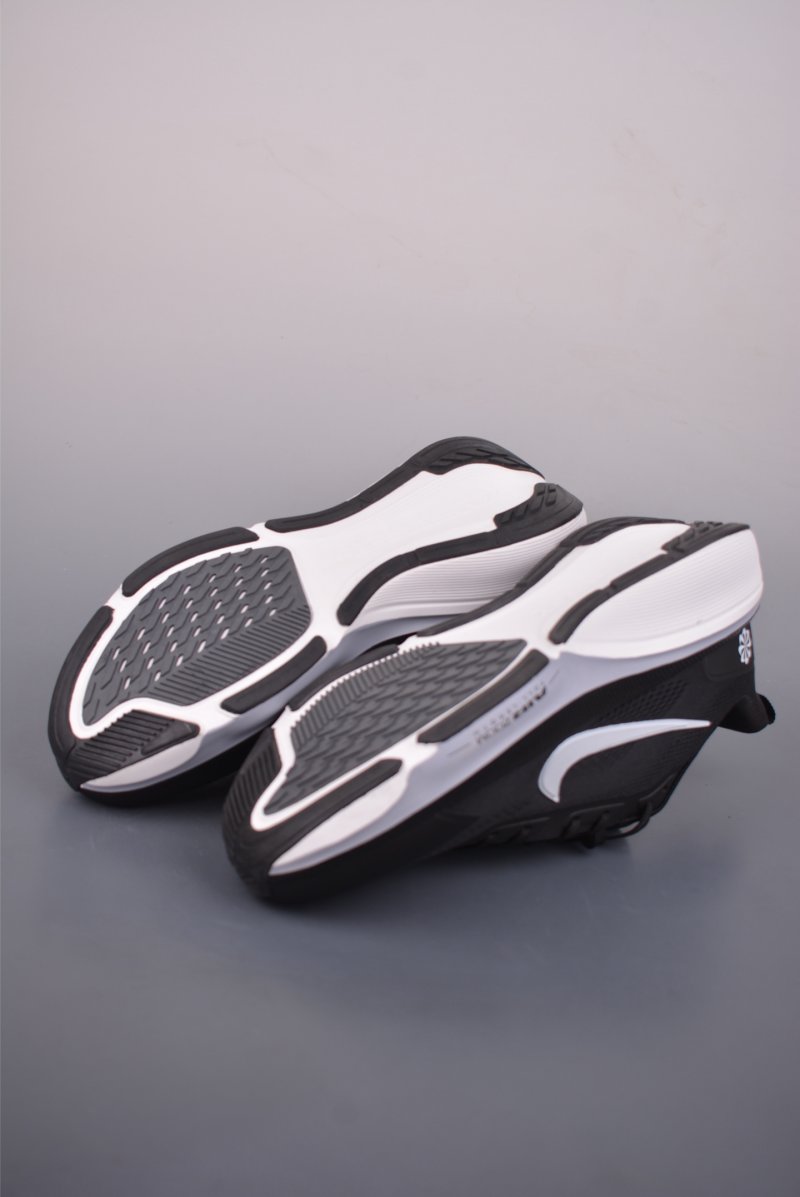 Nike ReactX Pegasus 42 view